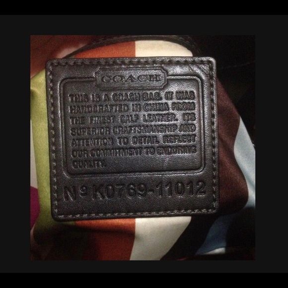 #COACH VACHETTA BLACK ERGO PATENT LEATHER PURSE - Picture 5 of 6